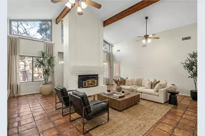 2102 Stonehill Court, Arlington, TX 76012 - Photo 12