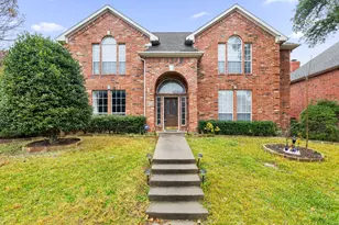 2116 Houlton Ln, Plano, TX 75025 - Photo 2