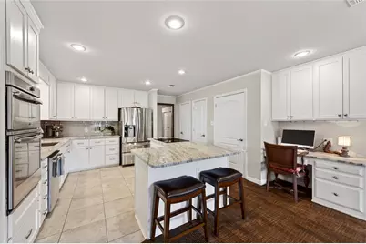 2215 Oak Creek Drive, Sherman, TX 75092 - Photo 10