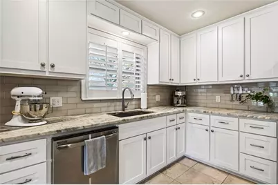 2215 Oak Creek Drive, Sherman, TX 75092 - Photo 10