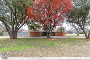 1909 River Oaks Rd, Abilene, TX 79605 - Photo 2