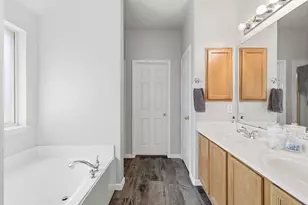 8178 Robertson Dr, Frisco, TX 75036 - Photo 14