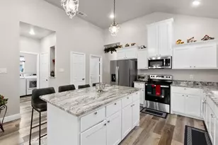 4620 Pickett St, Greenville, TX 75401 - Photo 8