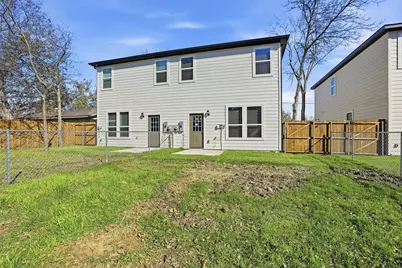 303 Eastland Street, Cleburne, TX 76031 - Photo 24