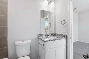 303 Eastland St, Cleburne, TX 76031 - Photo 14