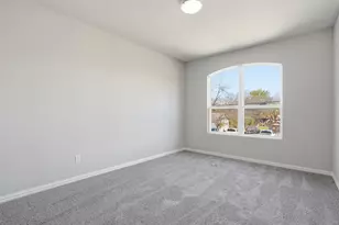 303 Eastland St, Cleburne, TX 76031 - Photo 10