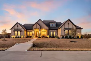 311 Lakota Pkwy, Waxahachie, TX 75165 - Photo 1