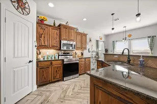 12549 County Rd 1002, Godley, TX 76044 - Photo 16