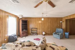 1306 Landon St, Stamford, TX 79553 - Photo 10