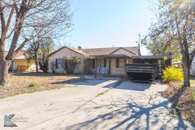 1306 Landon Street, Stamford, TX 79553 - Photo 4