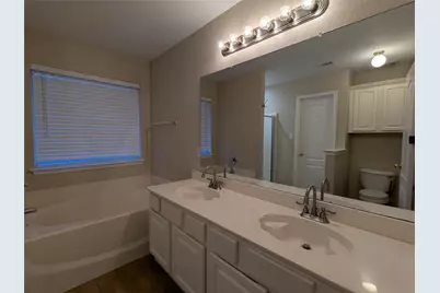6005 Harwood Crossing Drive, Arlington, TX 76018 - Photo 14