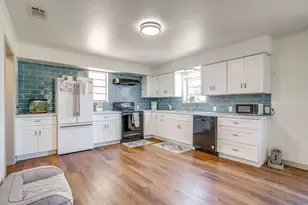 610 N Mesquite St, Hico, TX 76457 - Photo 14