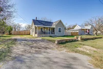 610 N Mesquite Street, Hico, TX 76457 - Photo 2