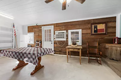 504 E Avenue C, Valley Mills, TX 76689 - Photo 24