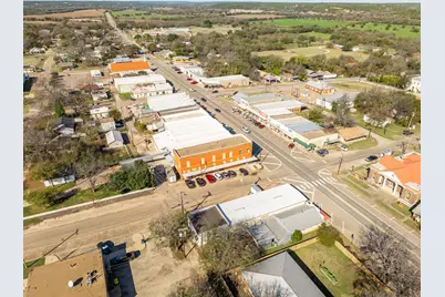 504 E Avenue C, Valley Mills, TX 76689 - Photo 8