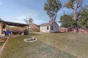 1405 Bryan Dr, Bedford, TX 76022 - Photo 20