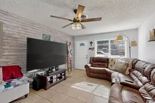 1405 Bryan Dr, Bedford, TX 76022 - Photo 4