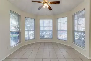 718 Indianpaint Dr, Mesquite, TX 75149 - Photo 6