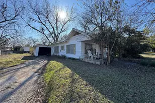 1009 W Erwin Ave, McKinney, TX 75069 - Photo 2