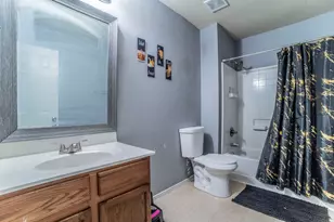 105 Forest Park Ln, Red Oak, TX 75154 - Photo 32