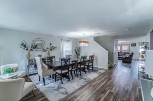 105 Forest Park Ln, Red Oak, TX 75154 - Photo 2