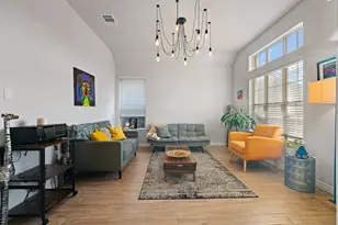 208 Wheeler Dr, Burleson, TX 76028 - Photo 2