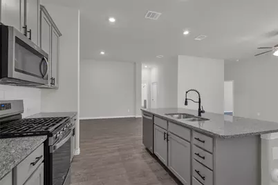 11228 Ponderosa Trail, Aubrey, TX 76227 - Photo 10