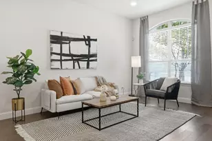 4642 Rhett Ln, Carrollton, TX 75010 - Photo 8