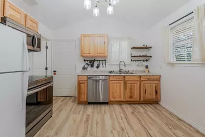 2417 Elk Trail, Granbury, TX 76048 - Photo 6