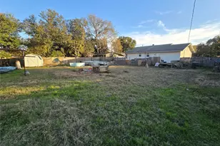 321 E Mustang St, Crowley, TX 76036 - Photo 8