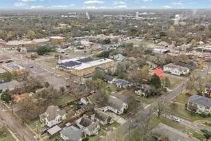 1406 Sycamore St, Commerce, TX 75428 - Photo 18