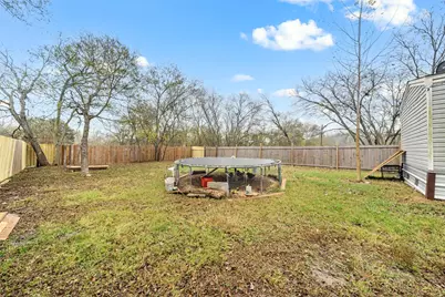312 N Douglas Street, Mart, TX 76664 - Photo 16