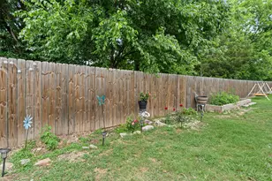 312 N Douglas St, Mart, TX 76664 - Photo 18
