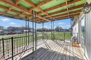 3209 Oak Hill Dr, Granbury, TX 76048 - Photo 16