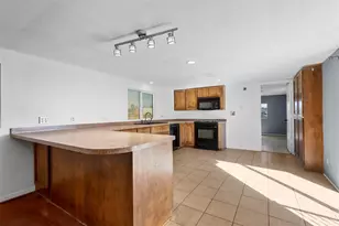 3209 Oak Hill Dr, Granbury, TX 76048 - Photo 6