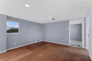 3209 Oak Hill Dr, Granbury, TX 76048 - Photo 2