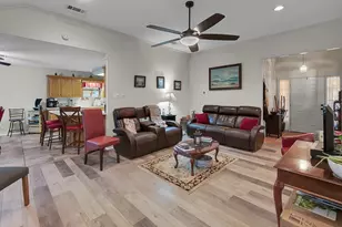 2121 Rey Dr, Waco, TX 76712 - Photo 6