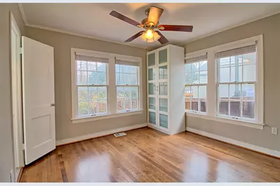 7010 Vivian Avenue, Dallas, TX 75223 - Photo 14