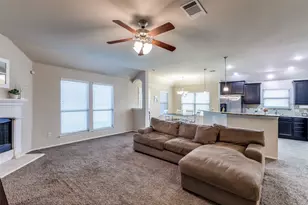 700 Lark Dr, Aubrey, TX 76227 - Photo 6