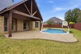 1104 Lynnwood Dr, Cleburne, TX 76033 - Photo 36