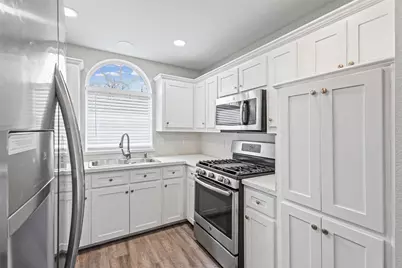 305 Virginia Avenue, Waxahachie, TX 75165 - Photo 10