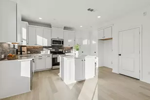 736 4th St, Argyle, TX 76226 - Photo 6