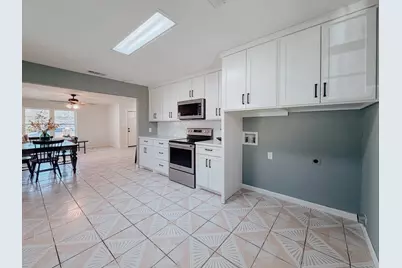 812 W 11th Avenue, Corsicana, TX 75110 - Photo 8