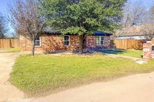 812 W 11th Ave, Corsicana, TX 75110 - Photo 20