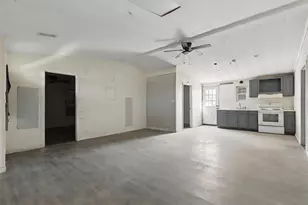 8963 Adams Cir, Cresson, TX 76035 - Photo 4