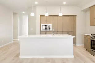 905 Kingbird Ln, Alvarado, TX 76009 - Photo 8