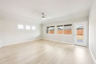 905 Kingbird Ln, Alvarado, TX 76009 - Photo 16