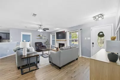 1021 Scenic Drive, Justin, TX 76247 - Photo 8