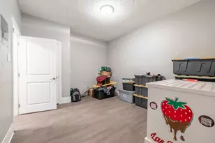 1301 Grand Ave, Fort Worth, TX 76164 - Photo 16