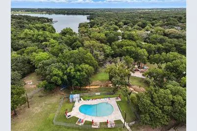 88 Live Oak Street, Alvarado, TX 76009 - Photo 2